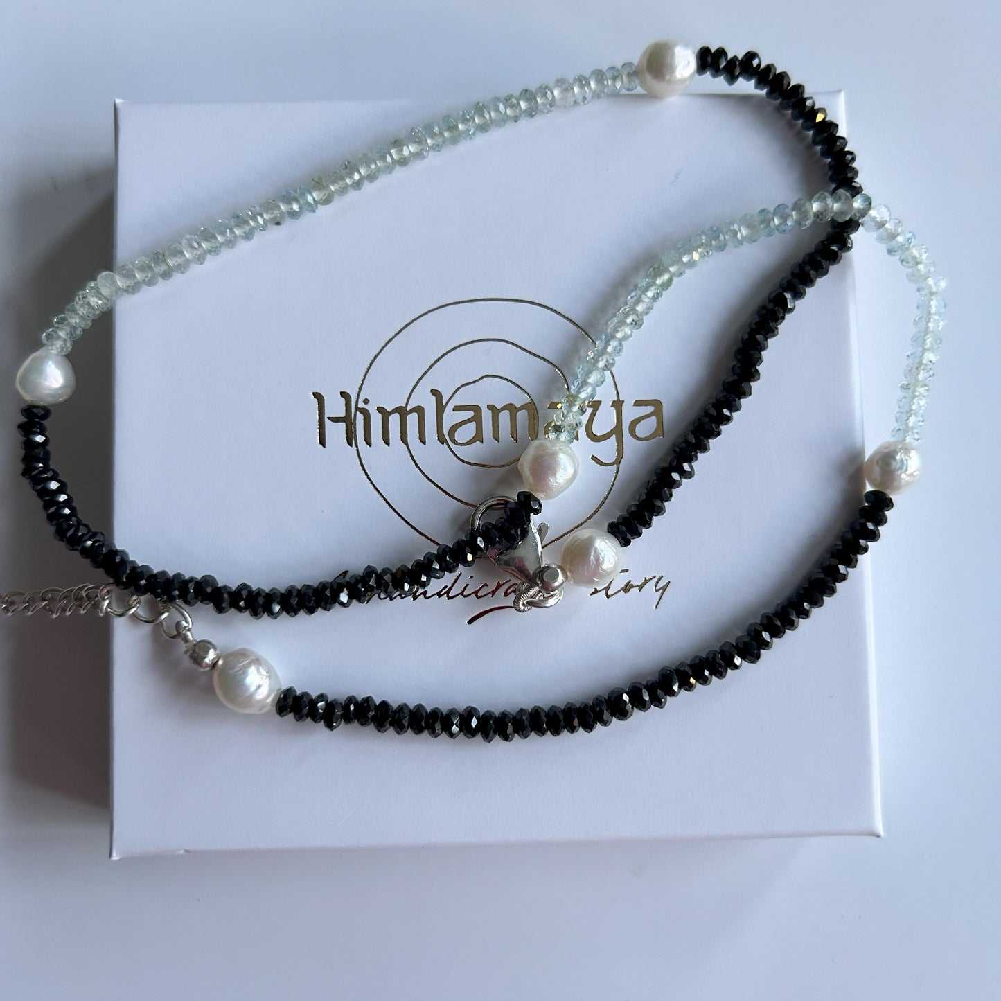 Ädelsten Baroque Pearls Aquamarine Black Spinell