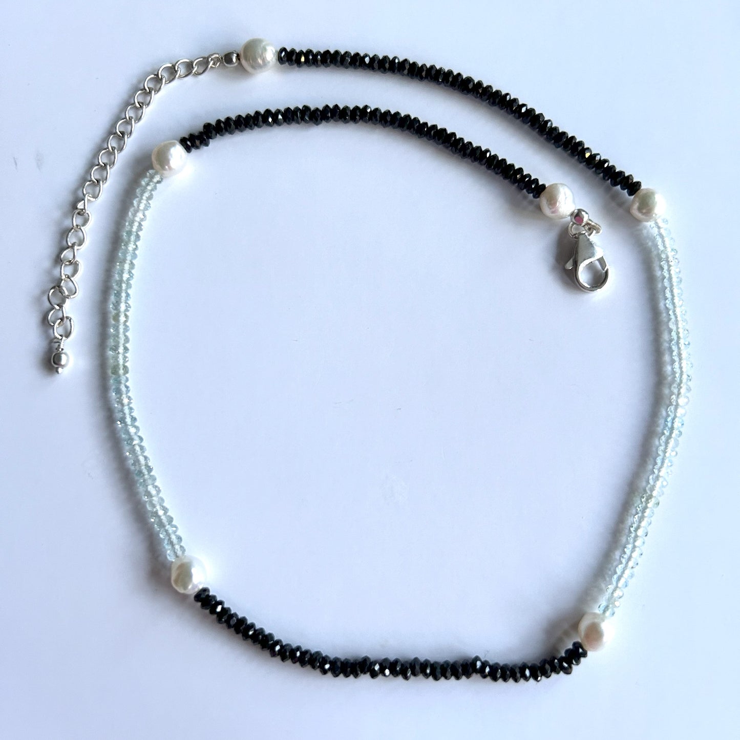 Ädelsten Baroque Pearls Aquamarine Black Spinell