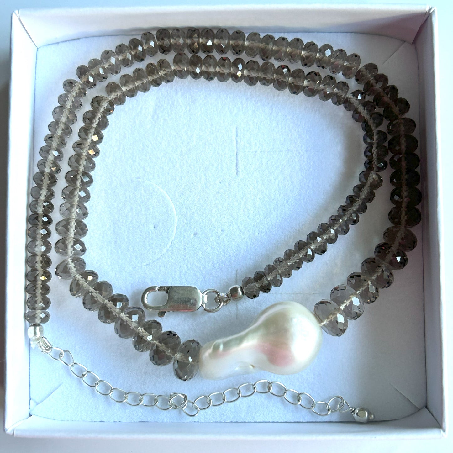 Ädelsten Baroque Pearl Smoky Quartz