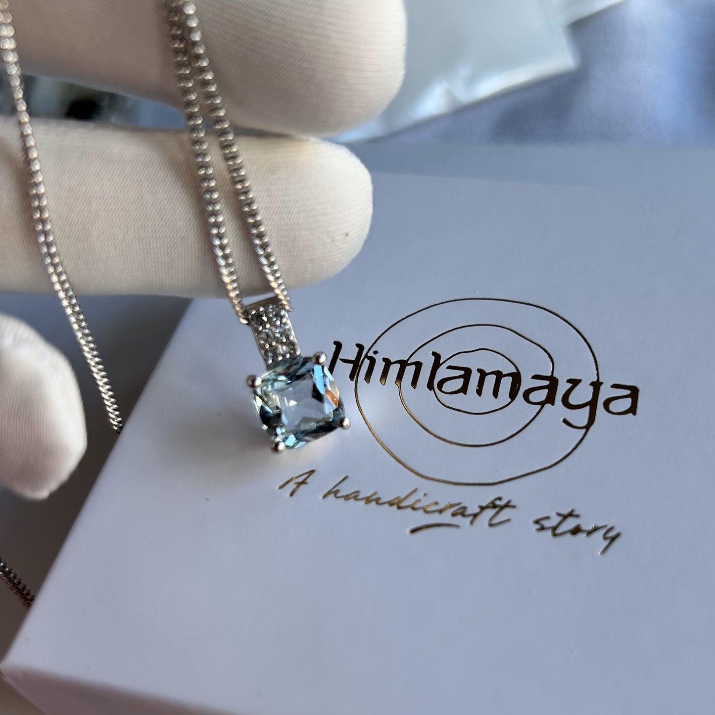 Ädelsten Aquamarine Topaz White Topaz