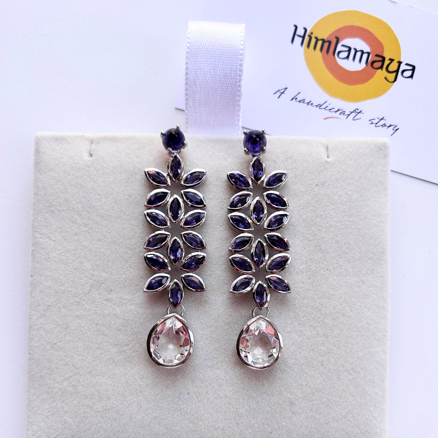 Ädelsten Iolite and Crystal