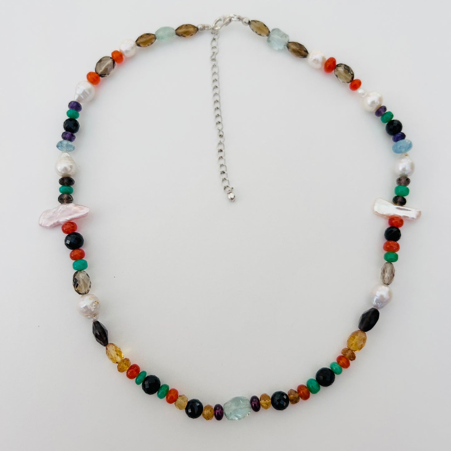 Ädelsten Baroque Necklace with 8 different Gemstones