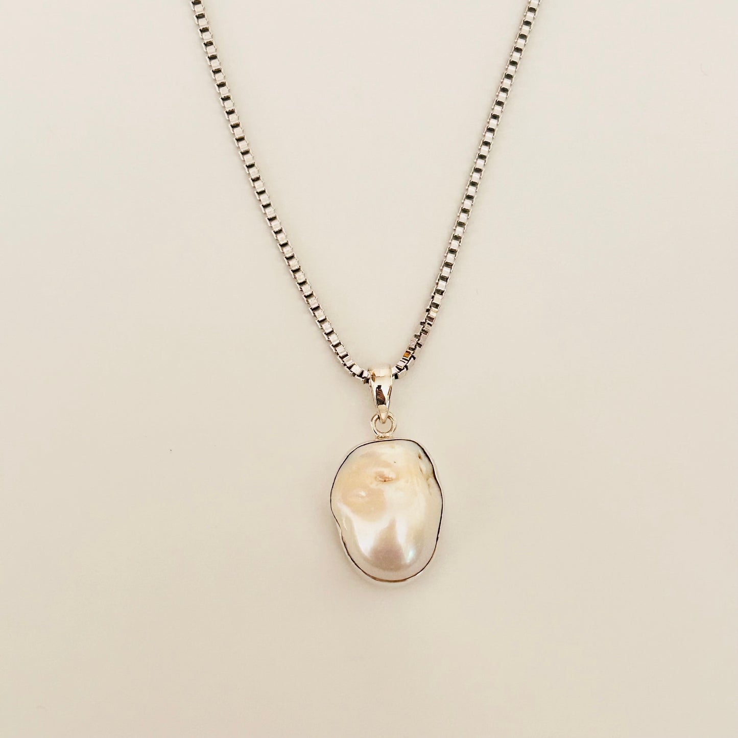 Ädelsten Baroque Pearl