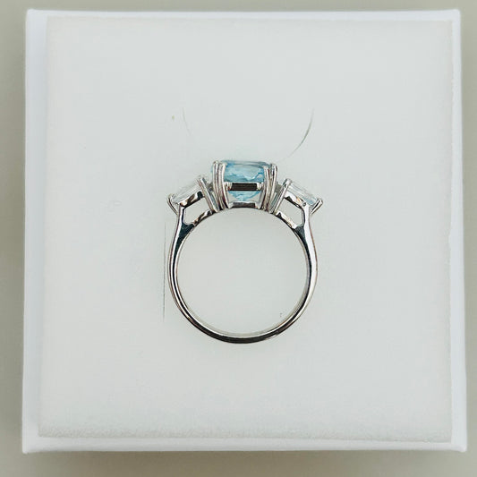 Ädelsten Sky Blue Topaz and Crystal