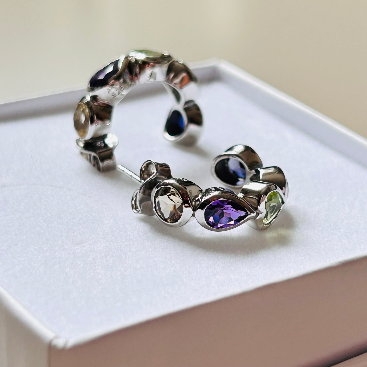 Ädelsten Citrine Aquamarine Peridot Amethyst Iolite