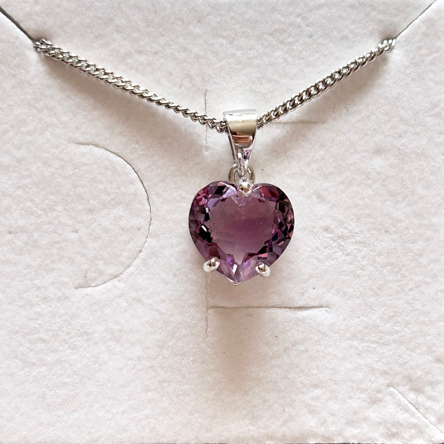 Ädelsten Amethyst