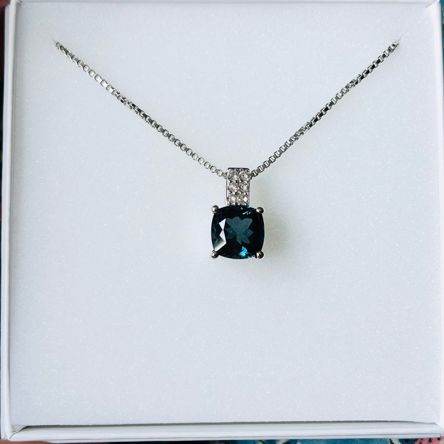 Ädelsten London blue Topaz White Topaz