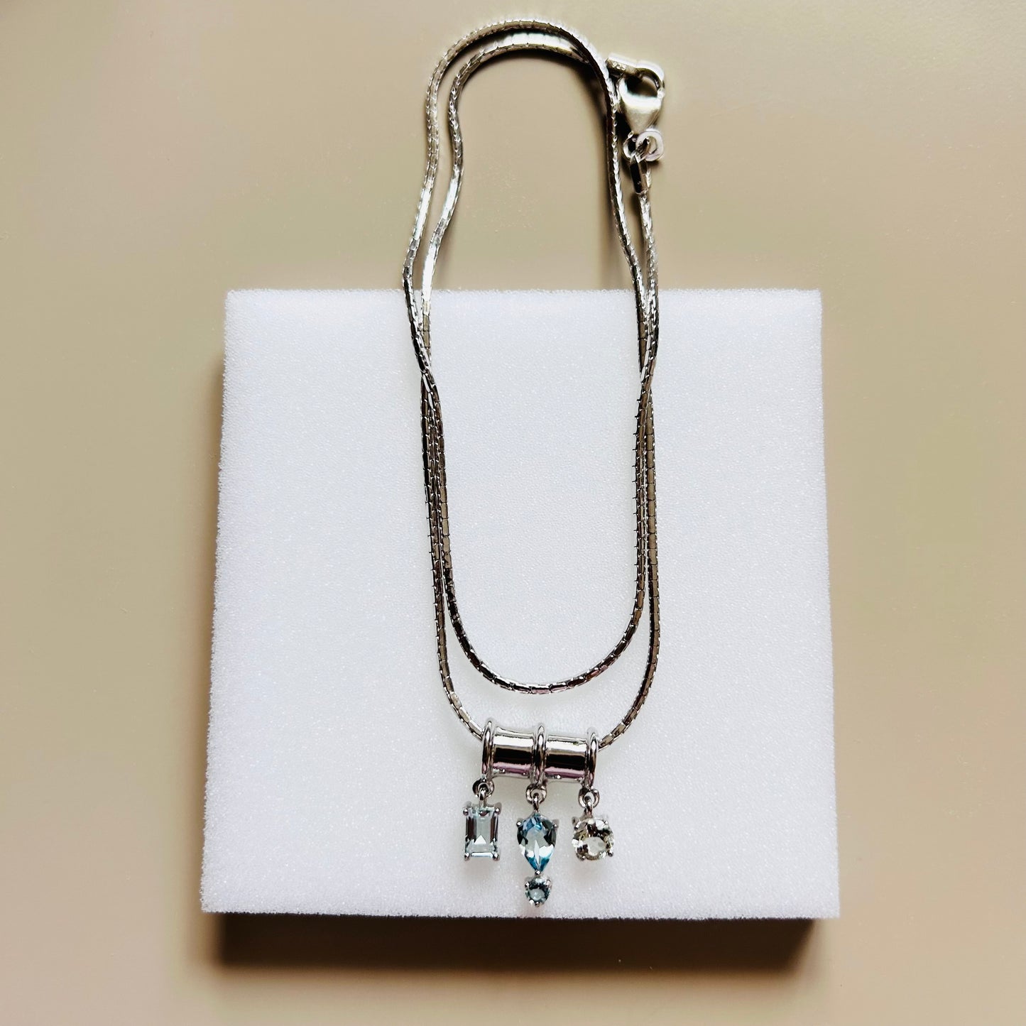 Ädelsten Aquamarine