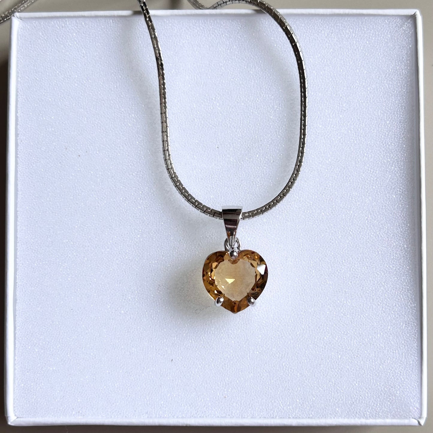 Ädelsten Citrine