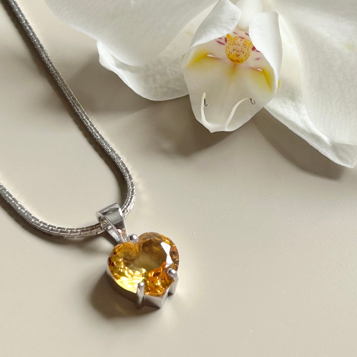 Ädelsten Citrine