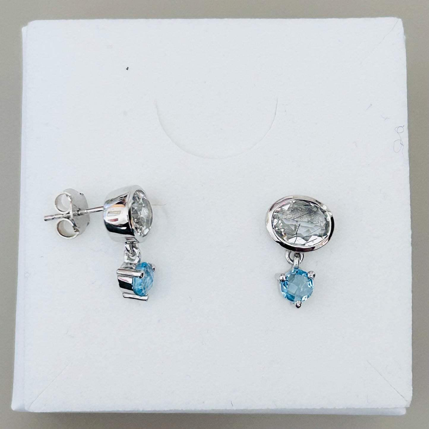 Ädelsten Black Rutile Quartz and Blue Topaz