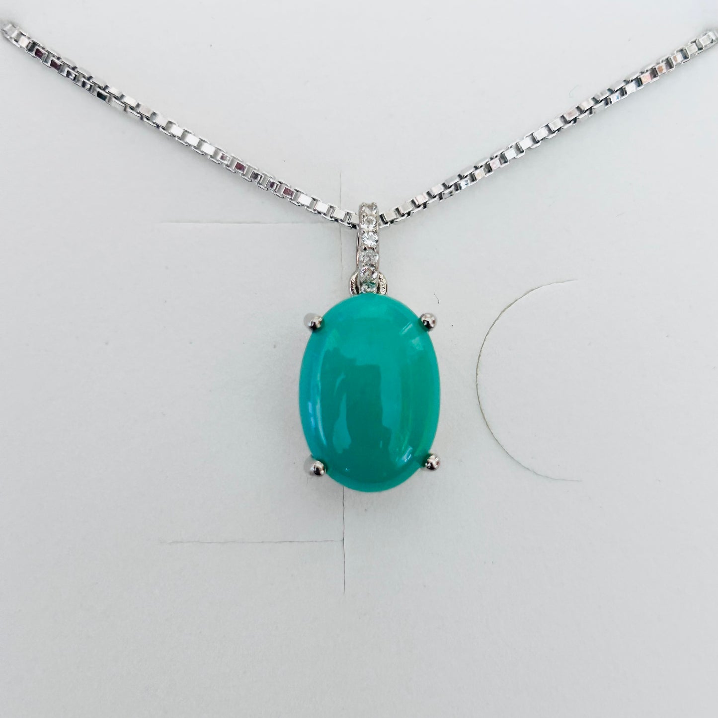 Ädelsten Chrysoprase and Topaz