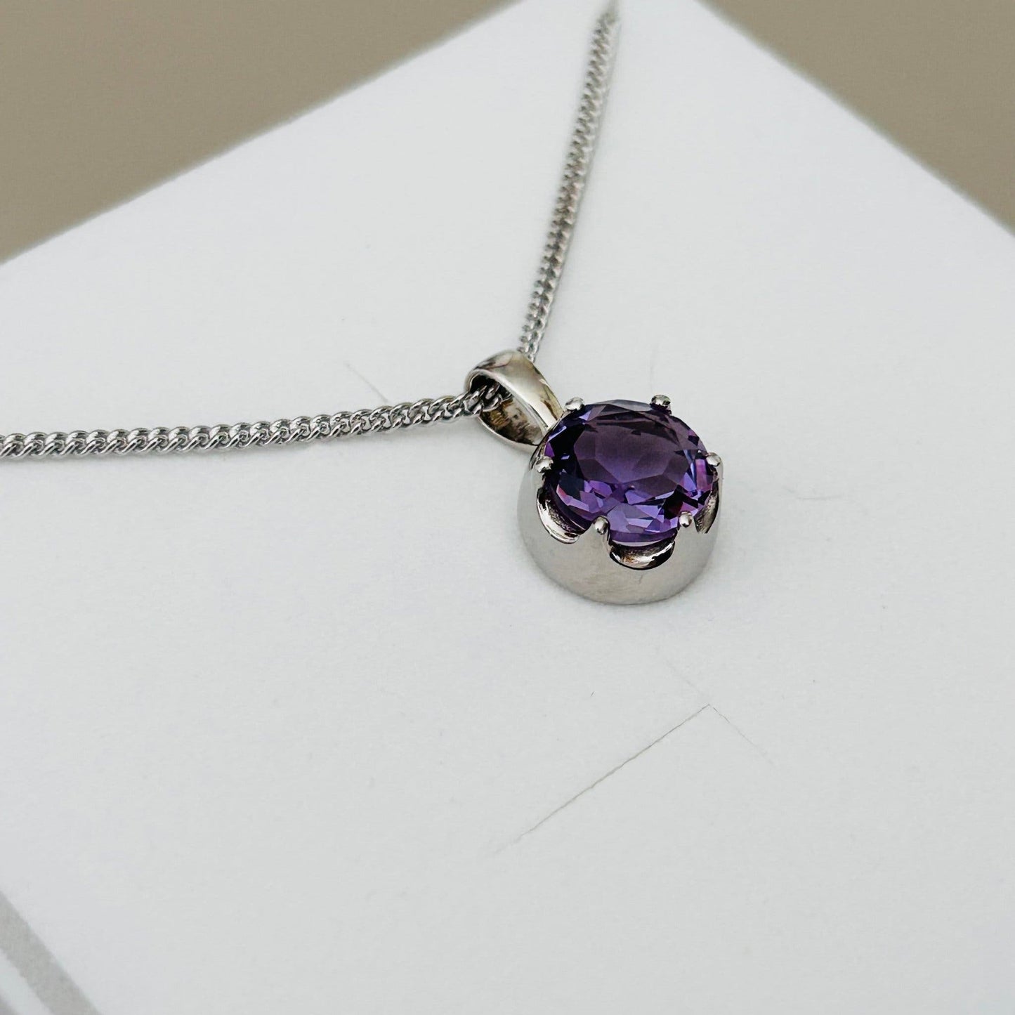 Ädelsten Amethyst