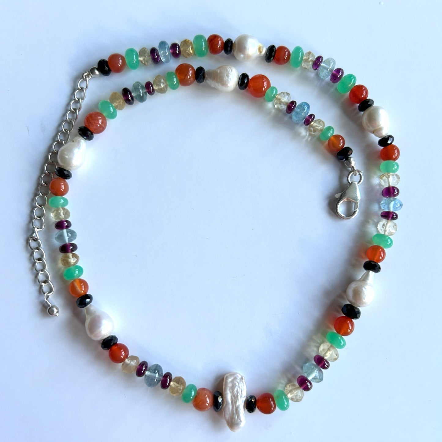 Ädelsten Baroque Pearl and Natural Gemstones