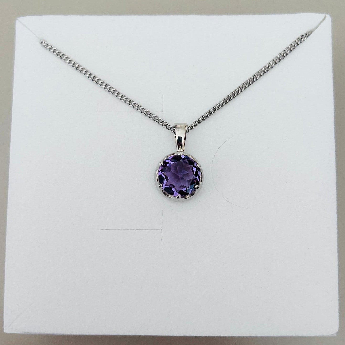 Ädelsten Amethyst