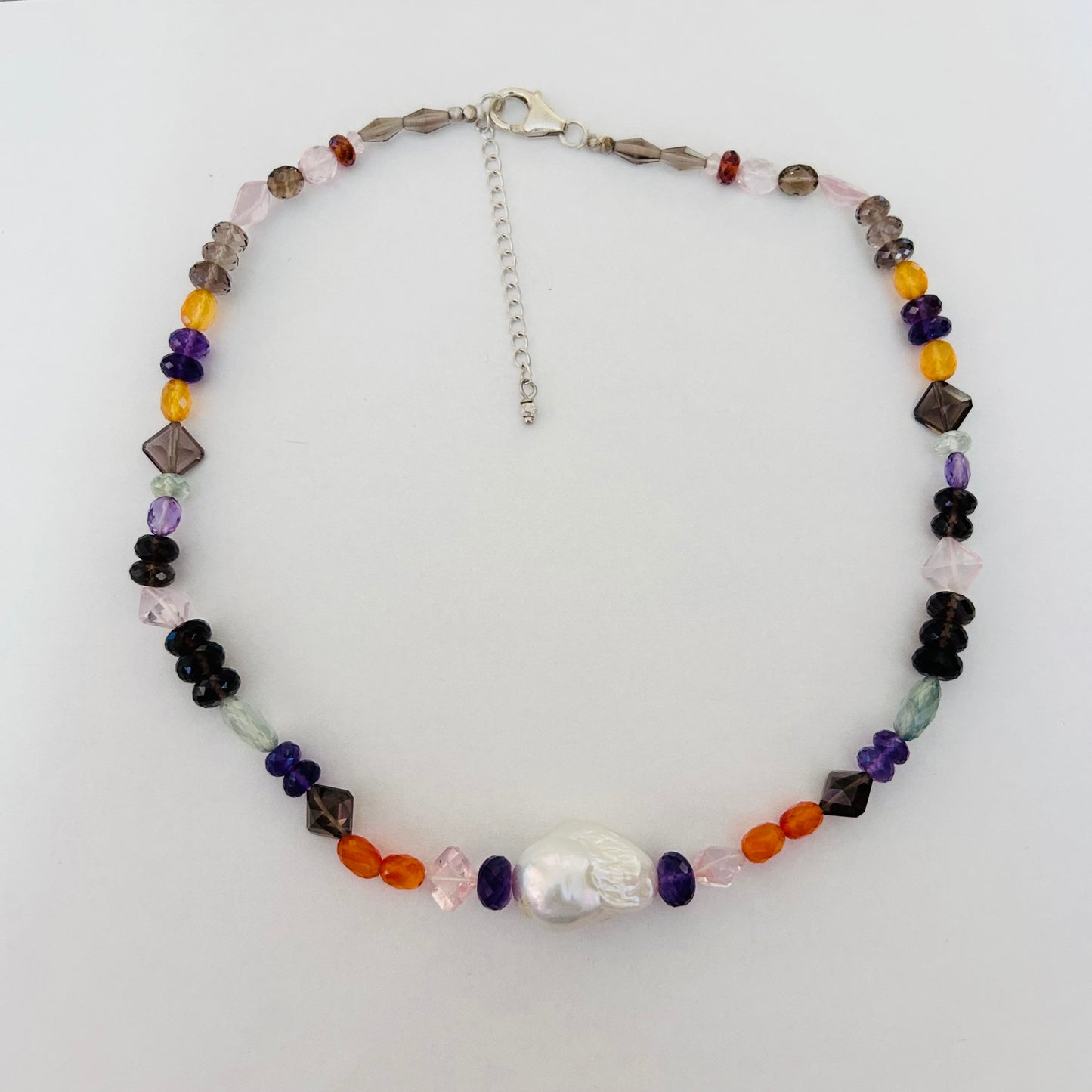 Ädelsten Baroque Necklace with 6 different Gemstones