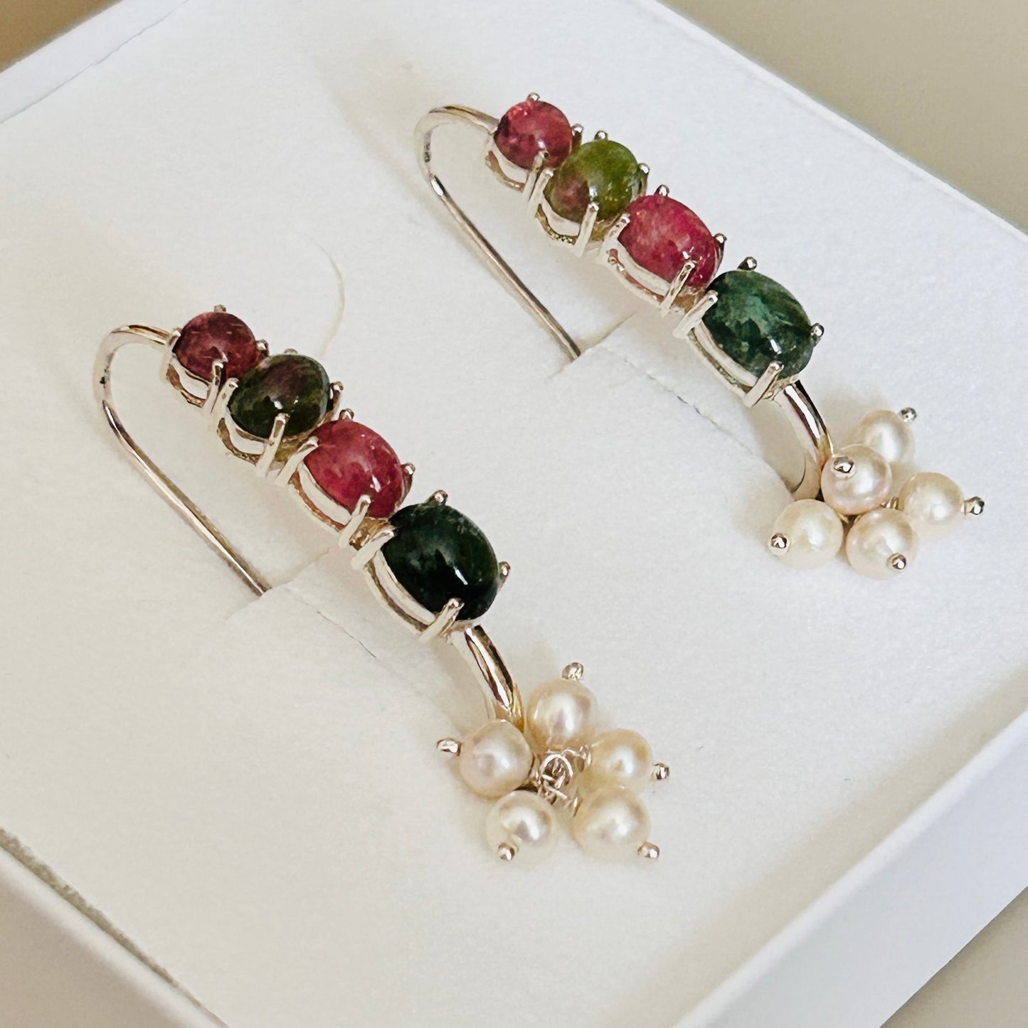Ädelsten Tourmaline Green Pink and Pearls