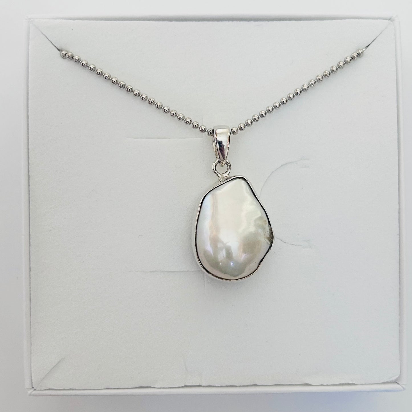 Ädelsten Baroque Pearl
