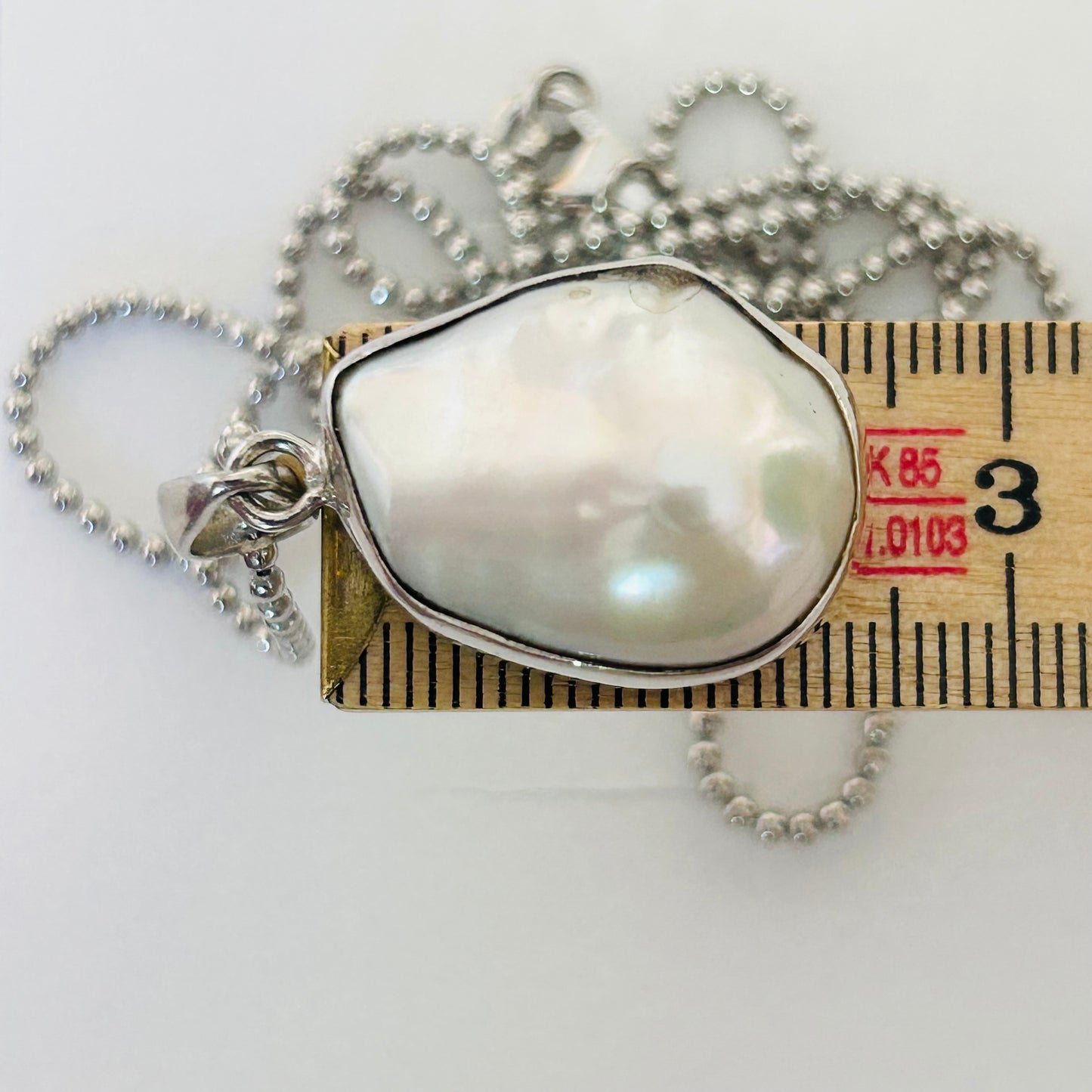 Ädelsten Baroque Pearl