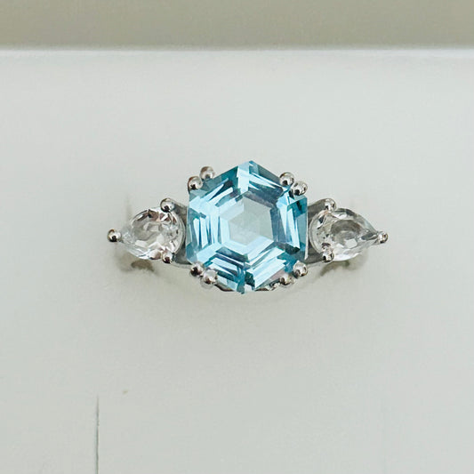 Ädelsten Sky Blue Topaz and Crystal