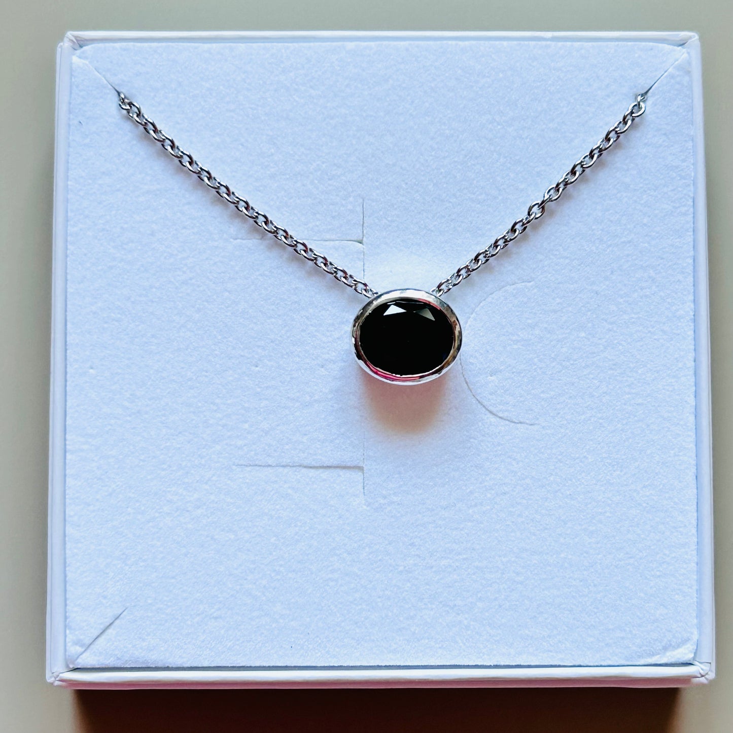Ädelsten SPINELL BLACK