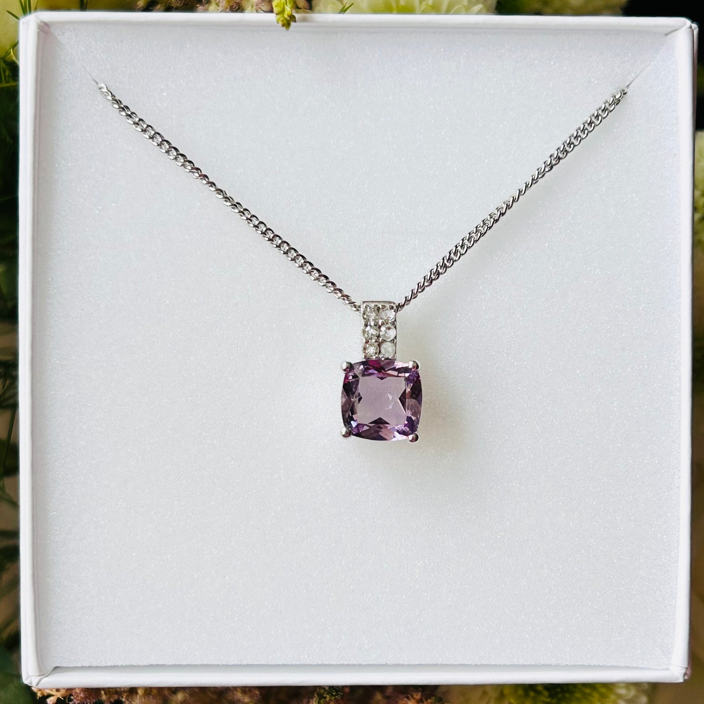 Ädelsten Amethyst White Topaz