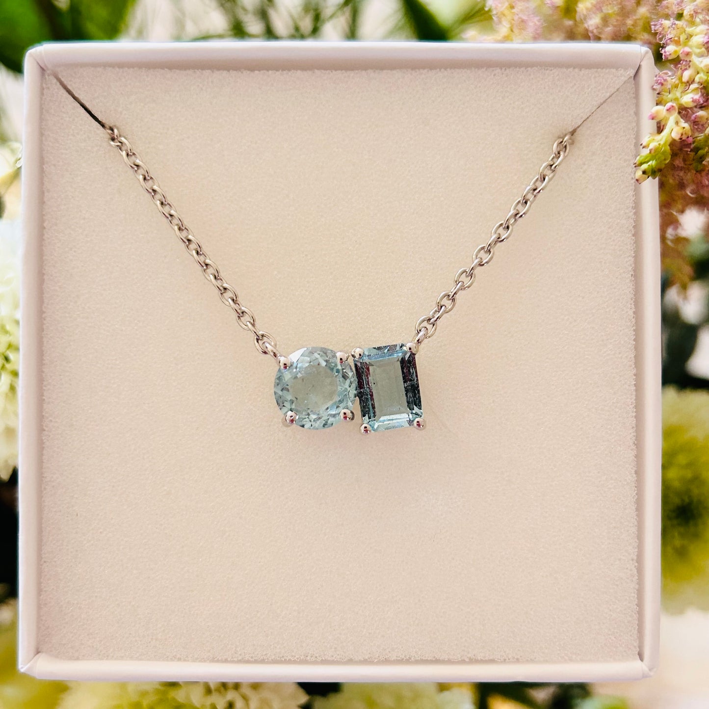 Ädelsten Blue Topaz