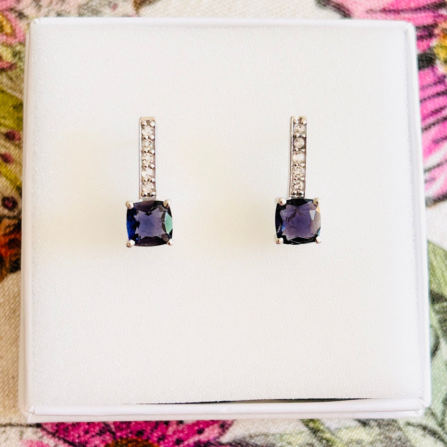 Ädelsten Iolite and White Topaz
