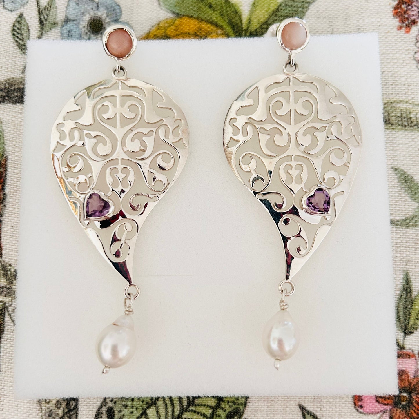 Ädelsten Peach Moonstone Amethyst and Baroque Pearl