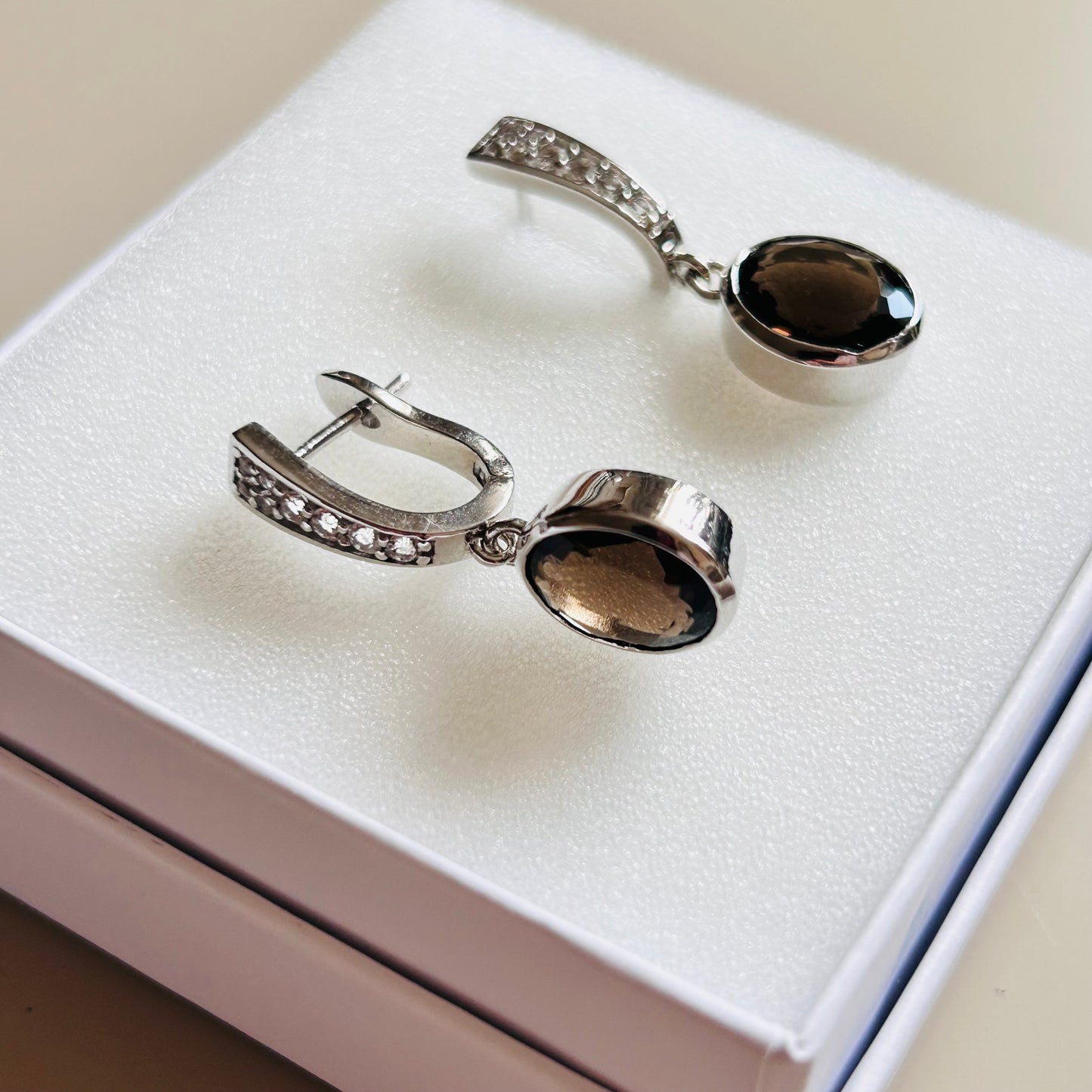 Ädelsten Smokey Quartz and White Topaz