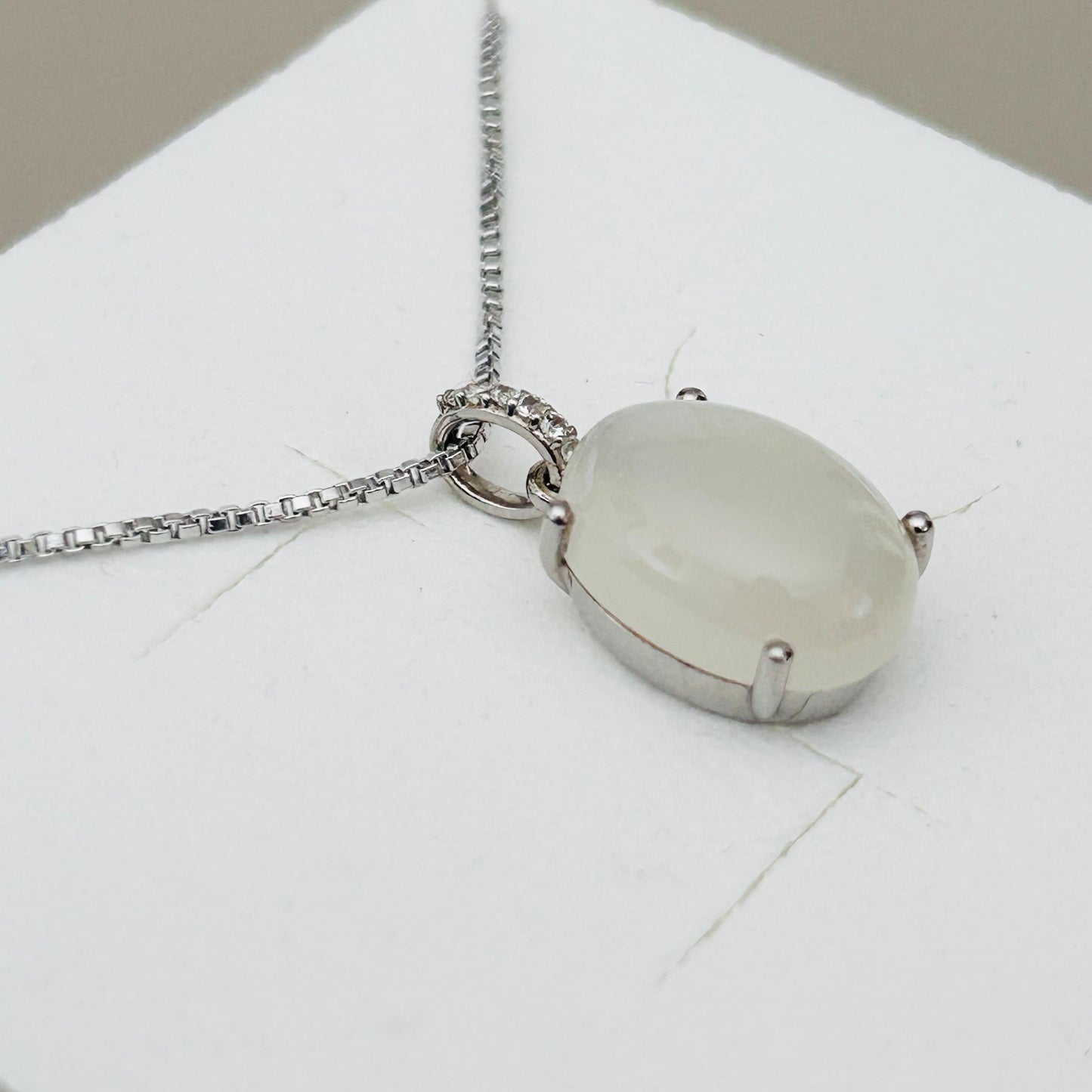Ädelsten Moonstone and Topaz