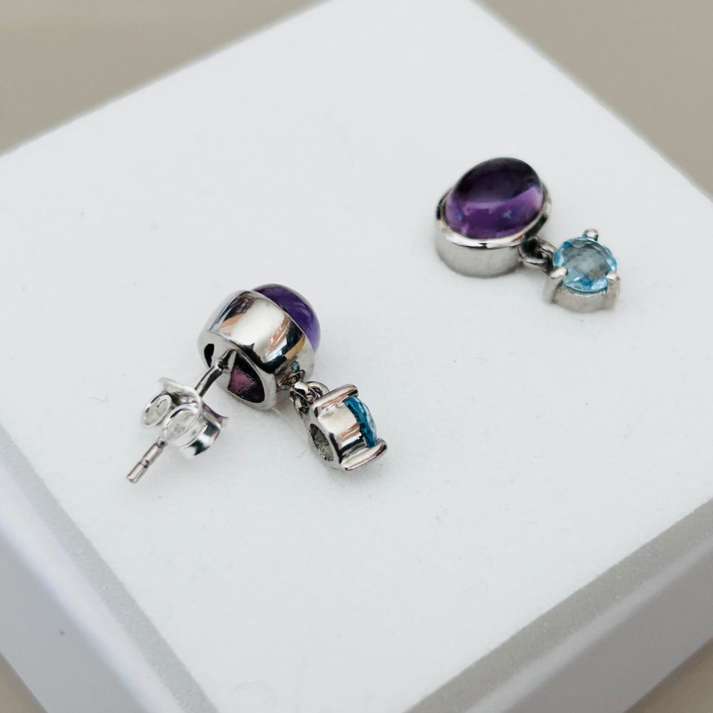 Ädelsten Amethyst and Blue Topaz