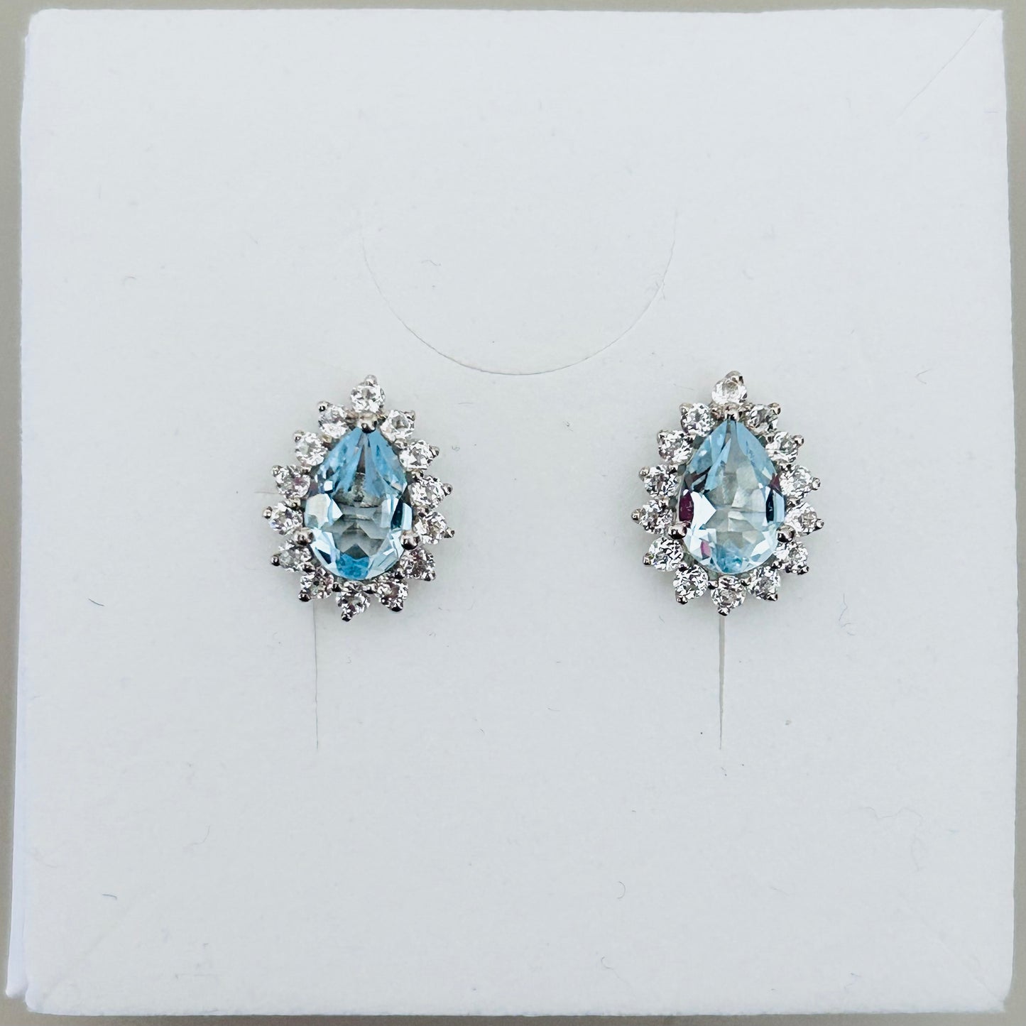 Ädelsten Blue Topaz and White Topaz