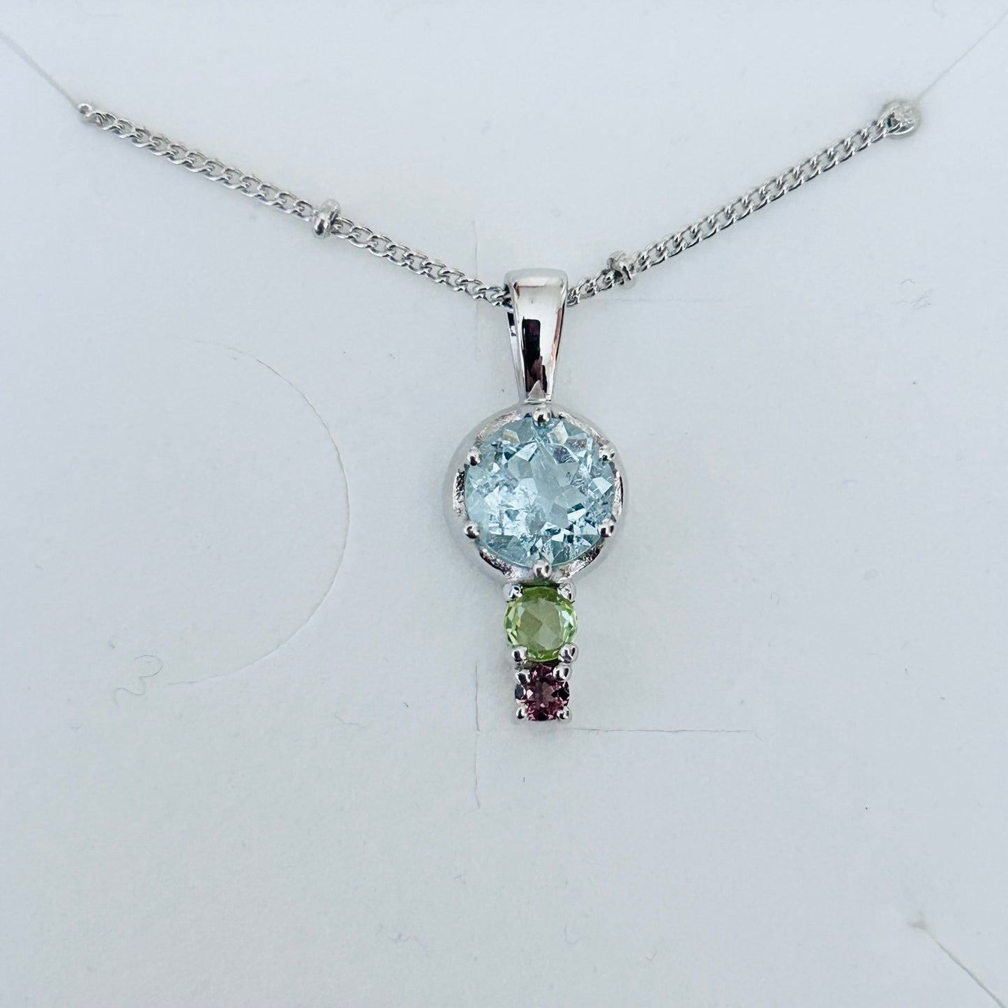 Ädelsten Aquamarine Peridot and Turmaline