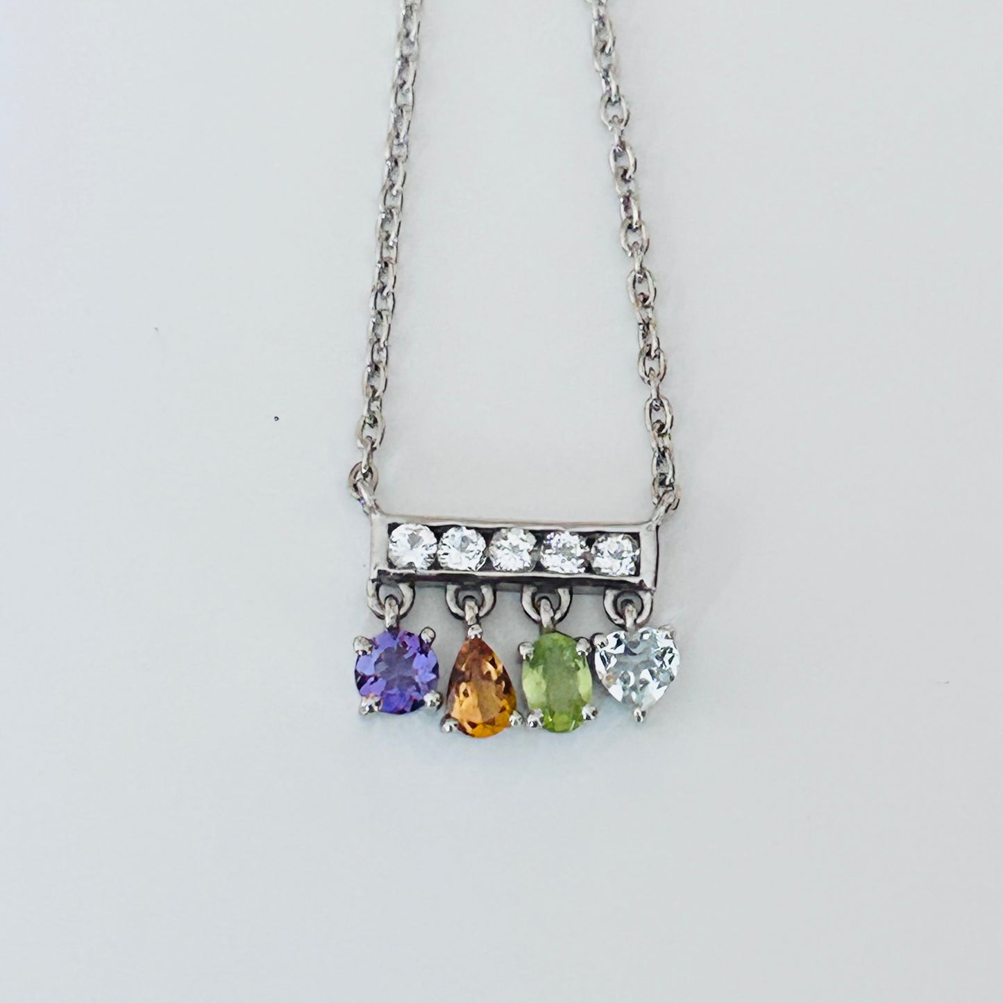 Ädelsten Topaz Amethyst Citrine Peridot Aquamarine