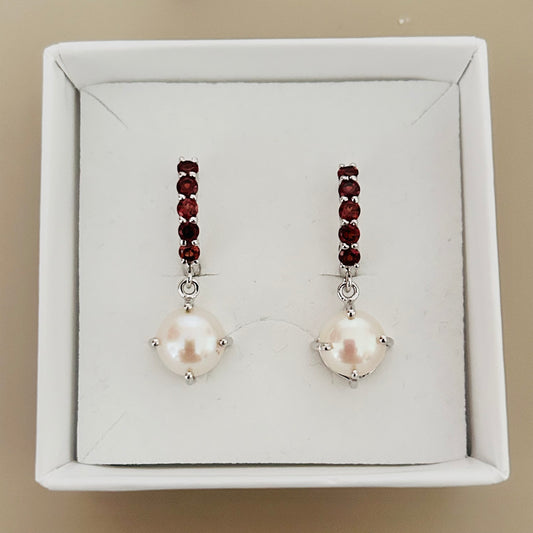 Ädelsten Garnet and Pearl