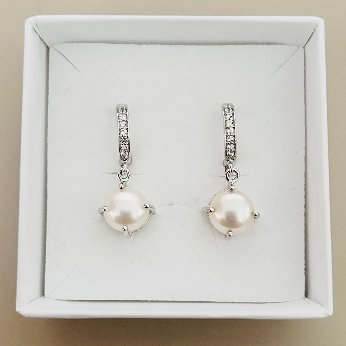 Ädelsten White Topaz and Pearl