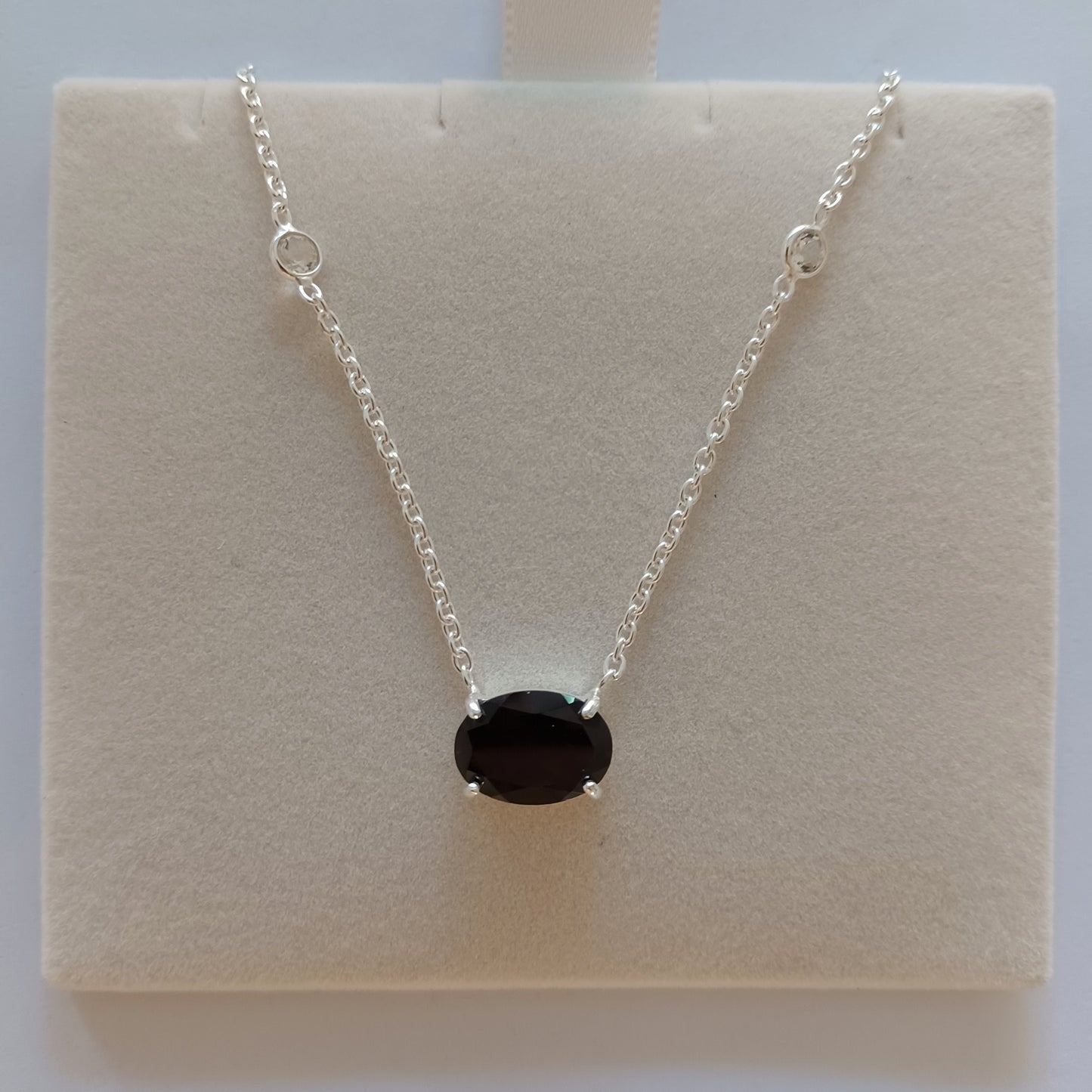 Ädelsten Garnet and White Topaz